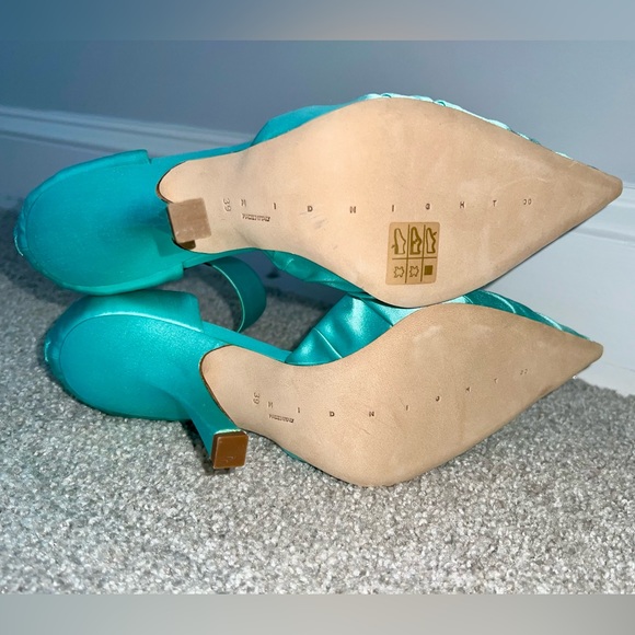 MIDNIGHT 00 Turquoise Heels, Size 39 - Picture 2 of 3
